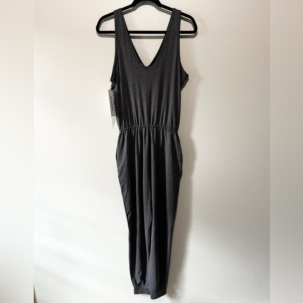 MARIKA-NWT Dark Grey Charcoal Sleeveless Stretchy Soft Jumpsuit Size M - Picture 7 of 8